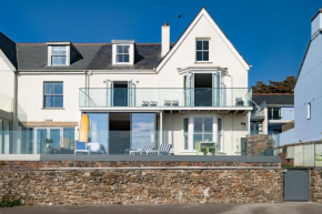 Atlantic View, North Cornwall seafront, 5* Gold
